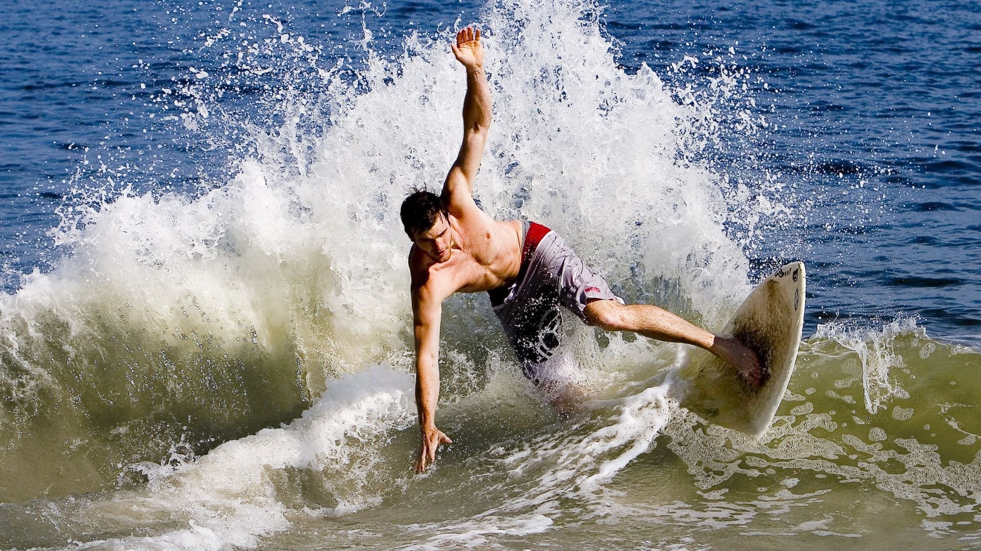 数字化裁判视频解析系统提升判罚效率与公正性，数字化审判